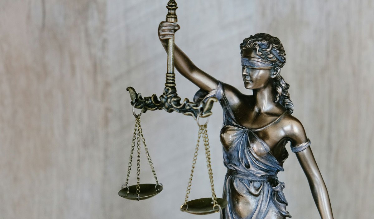 10 Basic Rights Every Indian Citizen Should Know (And How to Use Them!)
